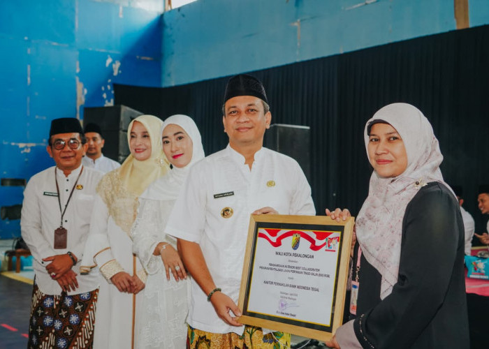 Luar Biasa! Pemkot Pekalongan Nobatkan BI Tegal Jadi Best Kolaborator Sulap Lahan Eks Rob Jadi Sawah Produktif