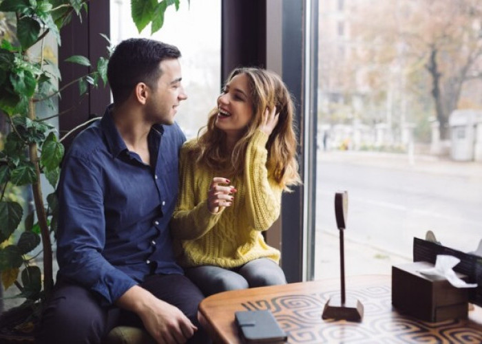 Lebih Harmonis! Lakukan 6 Cara Komunikasi untuk Memberikan Pujian Pada Pasangan Ini, Capai Hubungan Langgeng