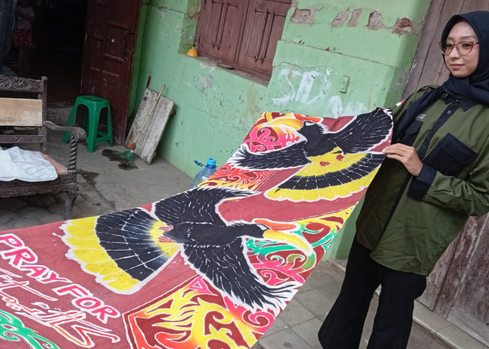 Angkat Isu Karhutla Kalimantan Lewat Batik, Mahasiswi Kriya Batik Pekalongan Ciptakan Karya Doa Sang Enggang