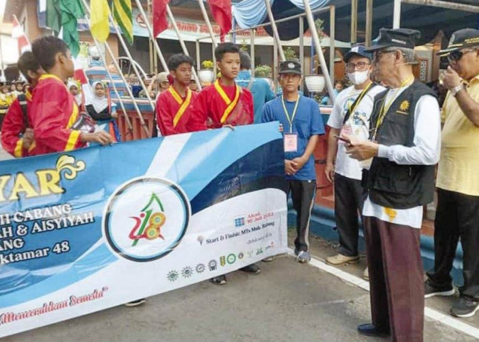1.500 Warga dan Simpatisan Muhammadiyah Meriahkan Jalan Sehat Gebyar Muscab PCM Batang