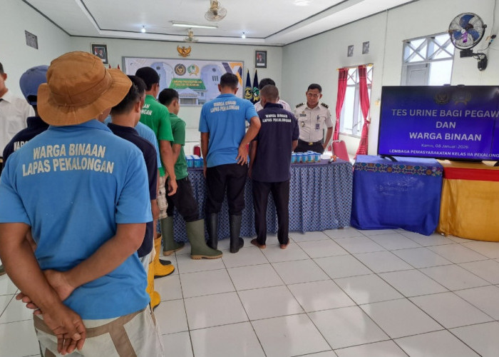 Komitmen Bersih dari Narkoba, Lapas Pekalongan Tes Urine Mendadak bagi Petugas dan WBP