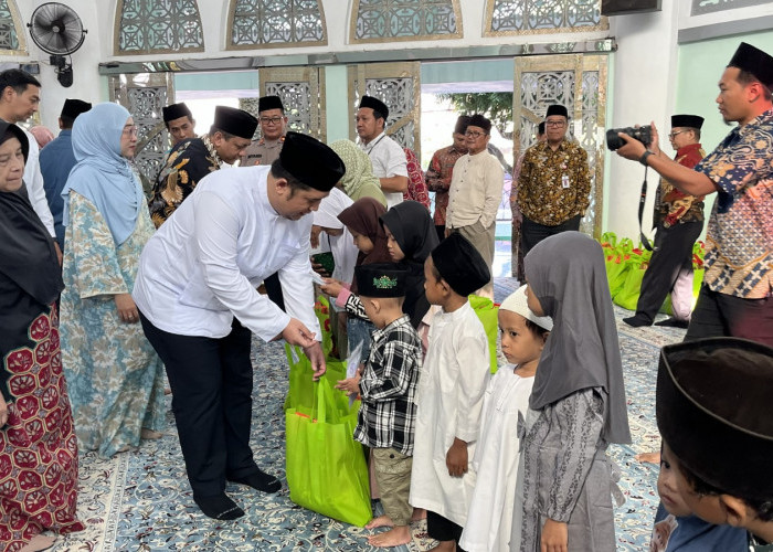 Santunan Anak Yatim di Masjid Al Ikhlas, YBM PLN dan Pemkot Pekalongan Perkuat Kepedulian Sosial