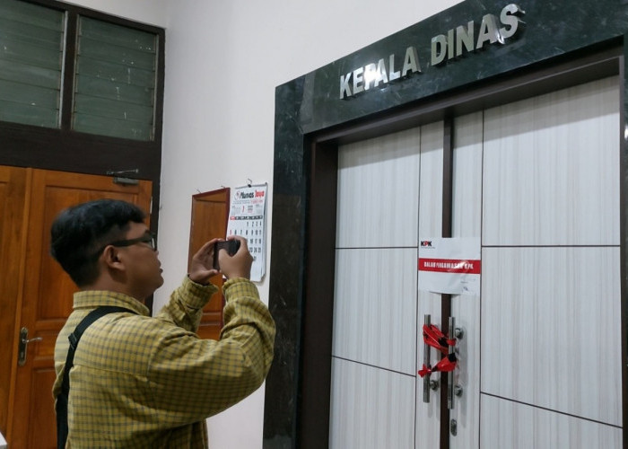 KPK Segel Sejumlah Lokasi di Pemalang usai OTT Bupati Anom, Ruang Kepala DPUPR Ikut Disegel
