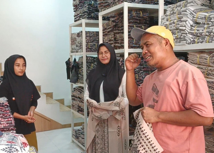 Youtuber Asal Makassar ke Pekalongan Bantu Pasarkan Barang dari Produsen ke Luar Pulau Jawa