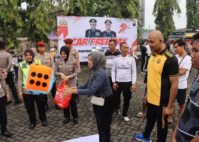 Manfaatkan Car Free Day, Polres Kendal Hadirkan Layanan SIM hingga SKCK untuk Sambut Hari Bhayangkara ke-79