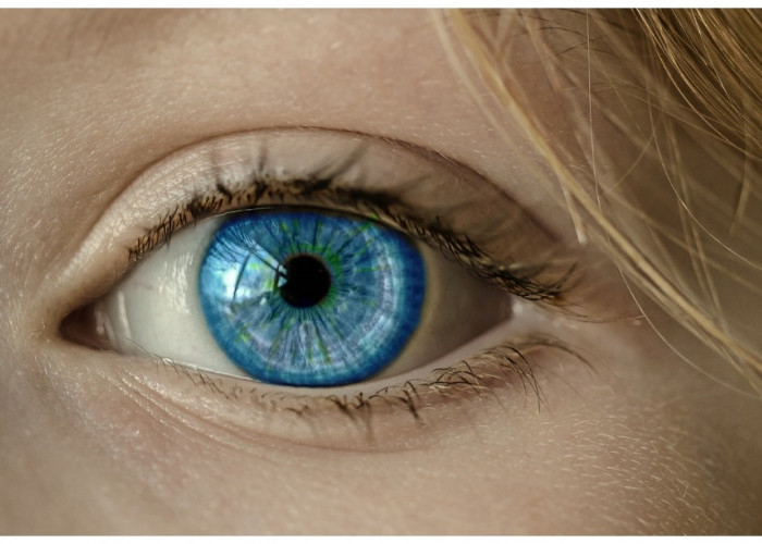 4 Arti Kedutan di Mata Kiri, Ada Pertanda Bakal Sakit Hati