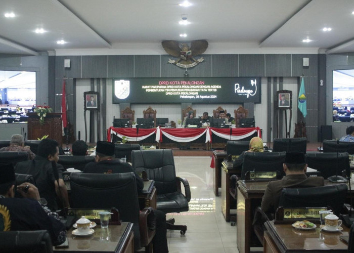 DPRD Kota Pekalongan Resmi Bentuk Tujuh Fraksi