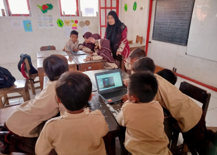 Inovasi 'MIKiR CERMAT' Dongkrak Nilai Rapor Pendidikan SDN Klego 04 Pekalongan