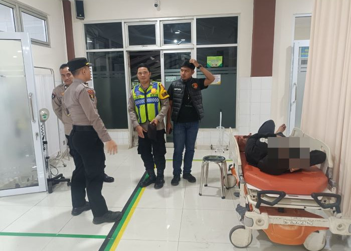 Istri Sakit Ditinggalkan Suami di Pinggir Jalan Pegunungan Kajen di Malam Hari, Panik Telepon Call Center 110