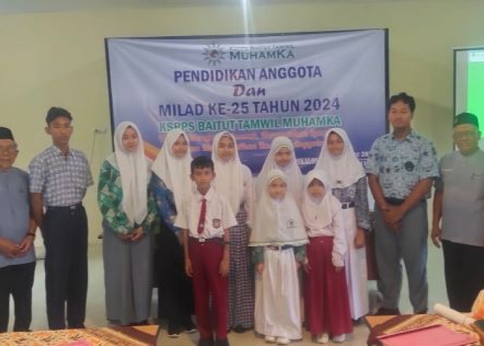 Milad BT Muhamka ke-25, Anak Berprestasi dari Anggota Koperasi Diberi Beasiswa