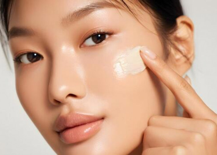4 Sunscreen untuk Wajah Berjerawat yang Bikin Cerah dan Awet Muda
