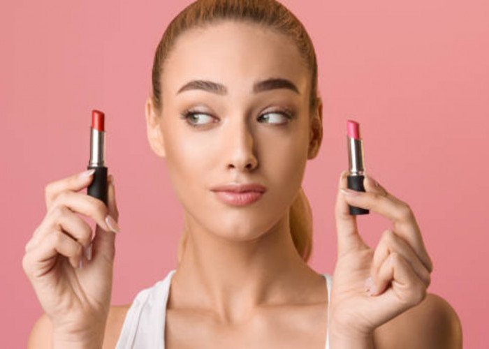 Ini Dia 4 Rekomendasi Lipstik yang Cocok untuk Bibir Kering Agar Lembab Seharian