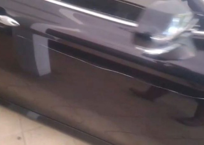 Mobil Dinas Bupati Pekalongan G 1 B Diduga Dirusak, Video Baret Panjang Beredar Luas di Medsos