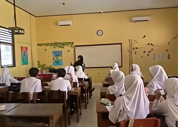 Adaptasi Era Digital, SMPN 1 Kajen Bangun Ekosistem Kelas Lewat Aplikasi SIDIK