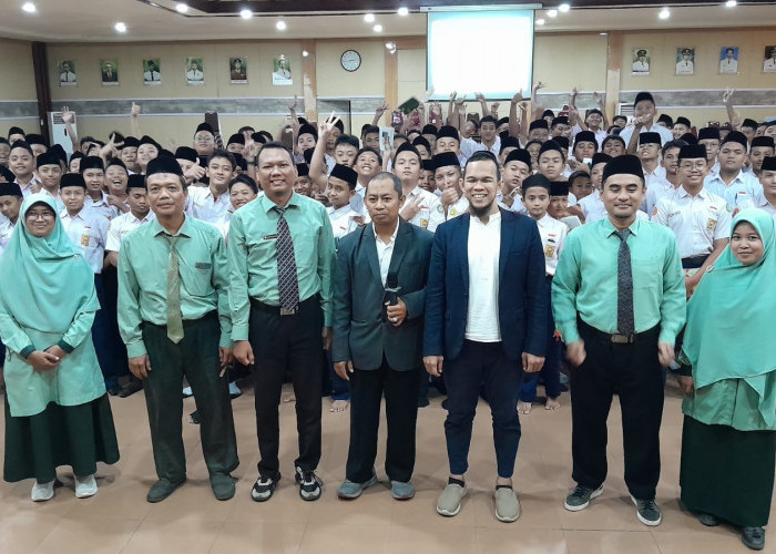SMPIT Assalaam Boarding School Pekalongan Menggelar Training Motivasi