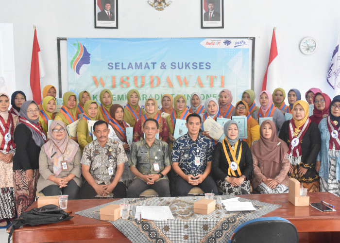 API Gelar Wisuda, Perempuan Didorong Jadi Motor Perubahan