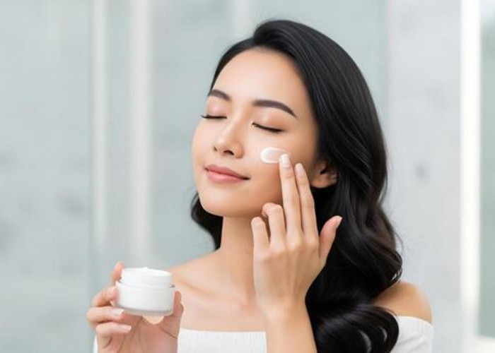 5 Sunscreen yang Ampuh Menghilangkan Flek Hitam dan Kusam Agar Wajah Awet Muda