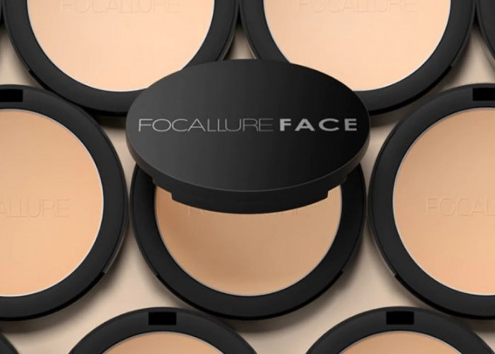 4 Merk Bedak Padat untuk Oily Skin yang Tidak Menyumbat Pori dan Bikin Wajah Bebas Kilap 