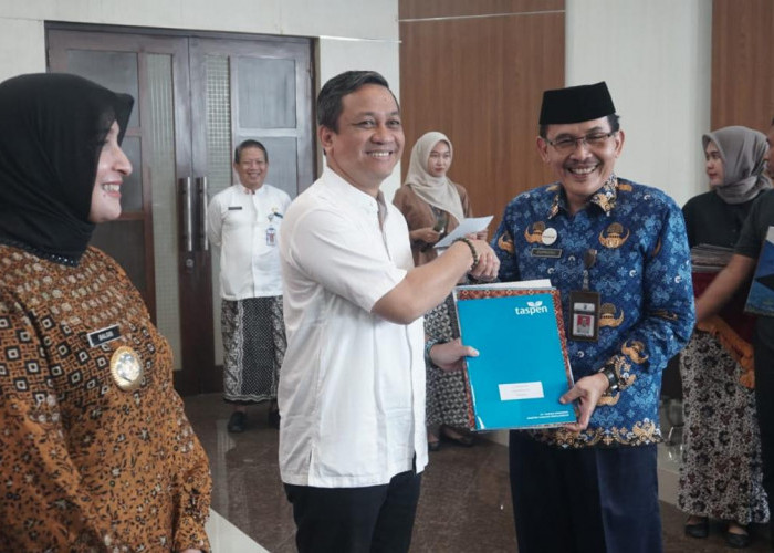 Pensiun Bukan Akhir Pengabdian, 22 ASN Kota Pekalongan Diminta Tetap Berkarya