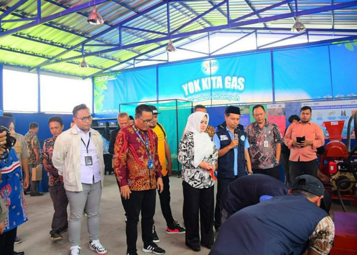 Bupati Pekalongan Fadia Arafiq Meresmikan TPST Pasar Kesesi, Bantuan dari Program CSR BRI