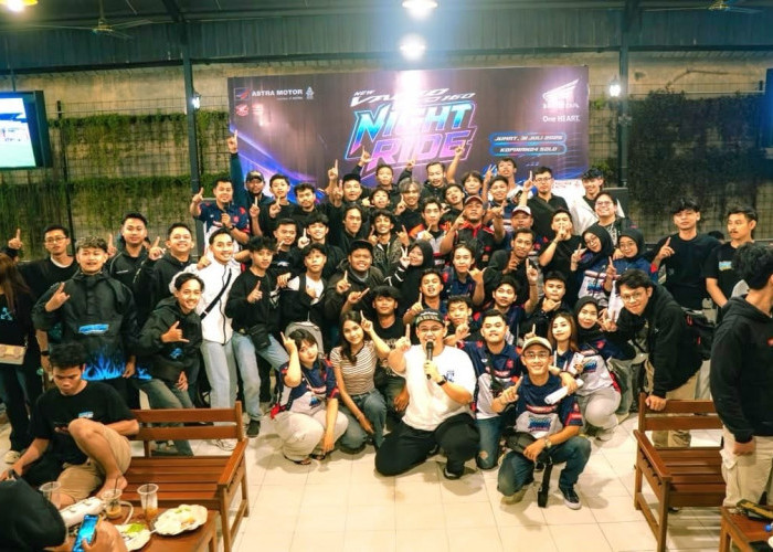 Night Ride Vario EVO 160 Pecahkan Antusiasme Pecinta Skutik di Solo, 260 Bikers Padati Kopinan24 Colomadu