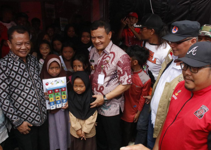 Ahmad Luthfi Apresiasi Layanan Psikososial Korban Bencana Tanah Bergerak Sirampog Brebes 