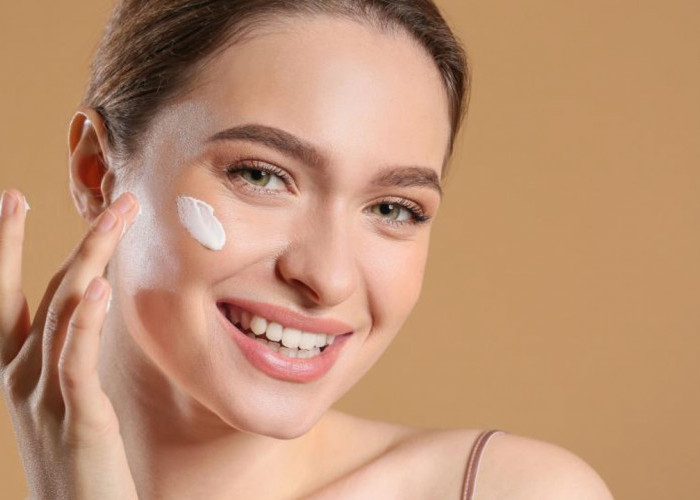 4 Krim Wajah untuk Kulit Susah Putih dan Glowing, Cocok Dipakai Usia 40 Tahunan