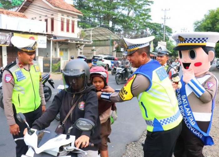 Sosialisasi Operasi Zebra Candi 2024 di Wonopringgo, Satlantas Polres Pekalongan Beri Teguran Simpatik