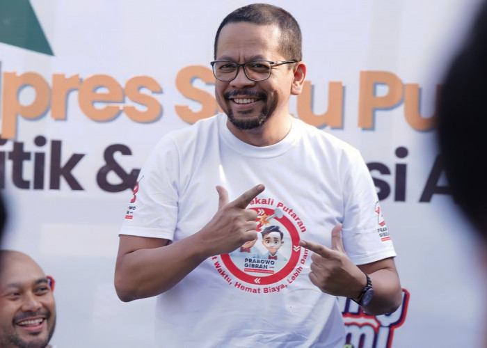 M. Qodari Menilai Mundurnya Mahfud MD Agenda untuk Mendelegitimasi Presiden Jokowi