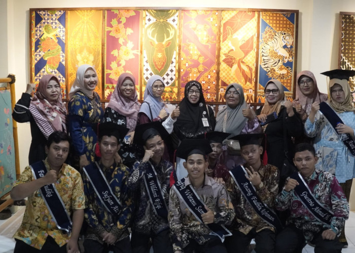 Menorehkan Harapan di Atas Kain, Rumah Batik TBIG Buka Jalan Kemandirian bagi Penyandang Disabilitas