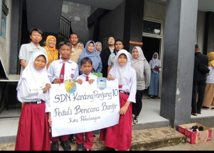 Wujud Kepedulian, SDN Kandang Panjang 10 Salurkan Bantuan Logistik untuk Pengungsi Banjir Pekalongan