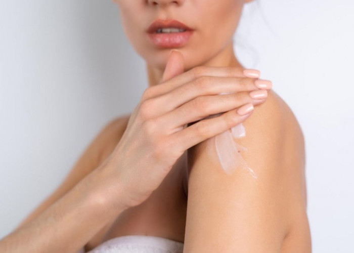 4 Merk Body Lotion Pencerah Kulit Kusam, Nggak Takut Belang Lagi