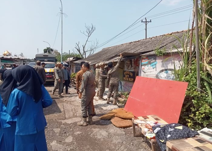 Beroperasi Selama 9 Tahun, 26 Warung Remang-remang di Pantura Siwalan Dibongkar, Babat Prostitusi Terselubung