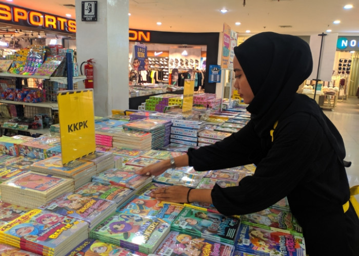 Berburu Buku Murah Saat Libur Sekolah di Pameran Mall Pekalongan