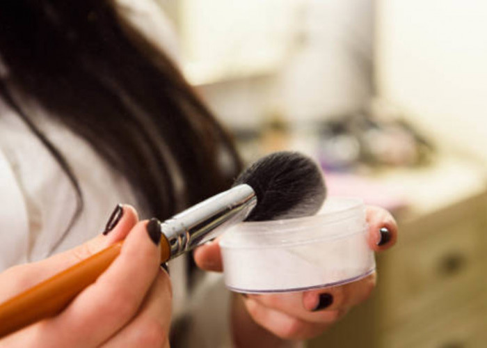 Top 4 Bedak Tabur Murah dan Bagus di Alfamart yang Bikin Wajah Glowing