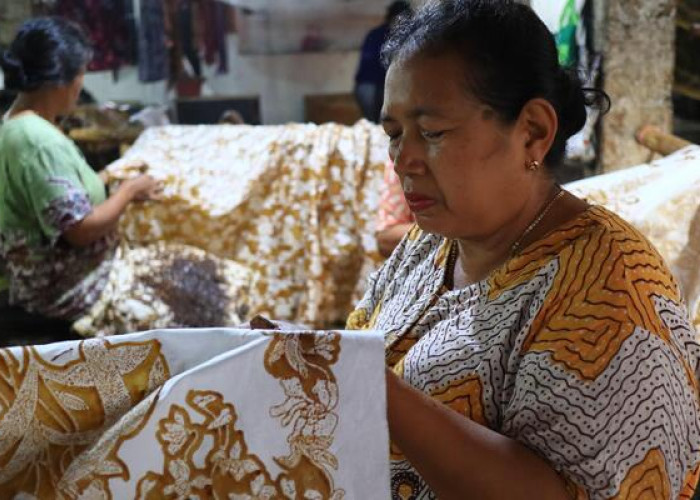 Pengrajin Batik Pekalongan Raya Terancam Punah 10 Tahun Lagi, Mamik Desak Pemerintah Segera Bertindak