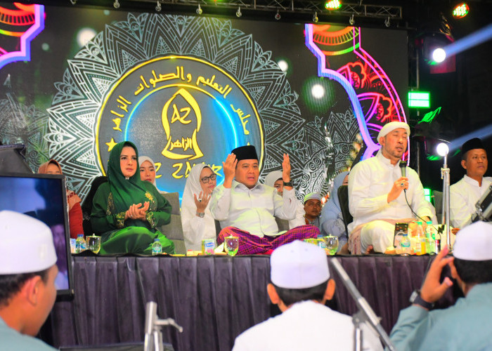 Bupati Fadia Ajak Masyarakat Mendoakan Daerah Terdampak Bencana pada Gelaran Kabupaten Pekalongan Bersholawat