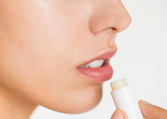 4 Rekomendasi Lip Serum Terbaik untuk Mencerahkan Bibir Gelap Dengan Cepat, Dibawah 50 Ribuan