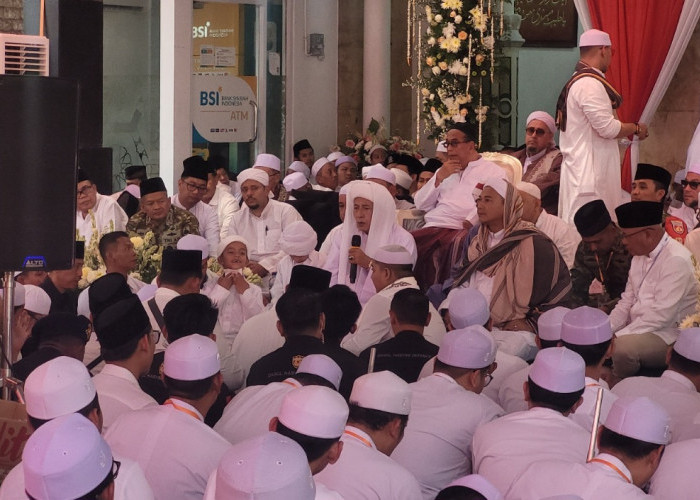 Puncak Maulid Akbar Kanzus Sholawat Dihadiri Ribuan Jemaah, Serukan Persatuan dan Keteladanan Rasulullah