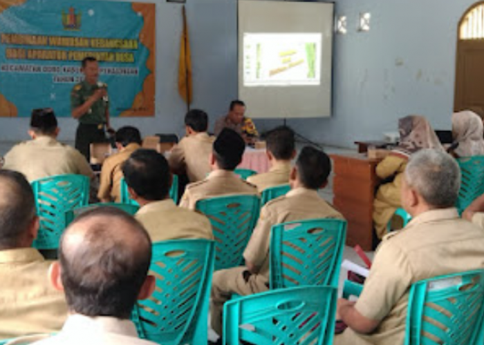 Tingkatkan Jiwa Nasionalisme, Danramil Doro Berikan Wawasan Kebangsaan kepada Perangkat Desa