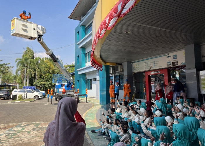 Sambut Hari Sumpah Pemuda, PLN Pekalongan Kenalkan Electrifying Lifestyle kepada 114 Siswa Cilik