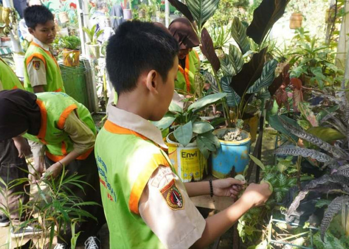 SDN Karanggeneng 2 Targetkan Jadi Sekolah Adiwiyata Mandiri