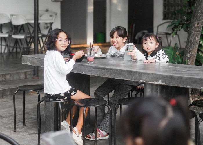 5 Pilihan Kafe Instagramable di Pekalongan, Ada Live Musiknya Cocok untuk Malam Mingguan! 