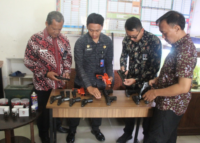 Pastikan Keamanan Maksimal, Lapas Pekalongan Gelar Pengecekan Rutin Senpi