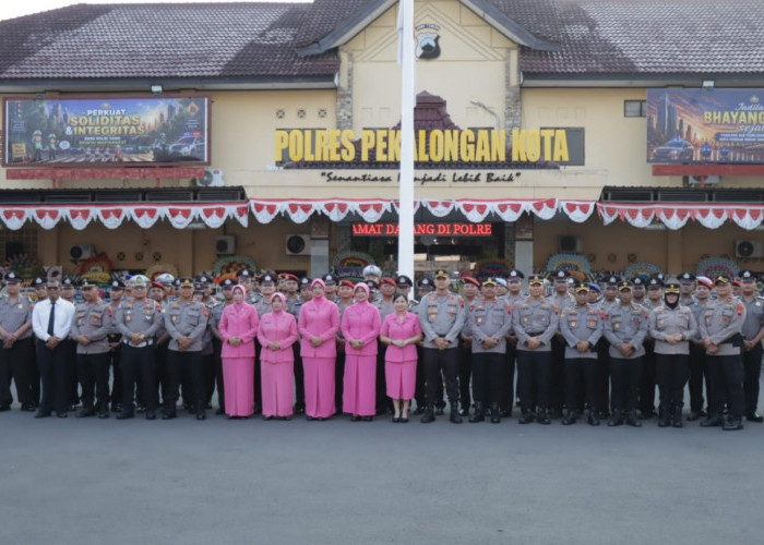 Hari Bhayangkara, 50 Personel Polres Pekalongan Kota Diganjar Kenaikan Pangkat