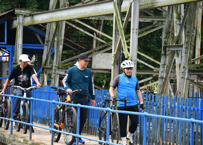 Plt. Bupati Pekalongan Sukirman Gowes Sambil Pantau Bendungan Gembiro dan Lokasi Yon TP