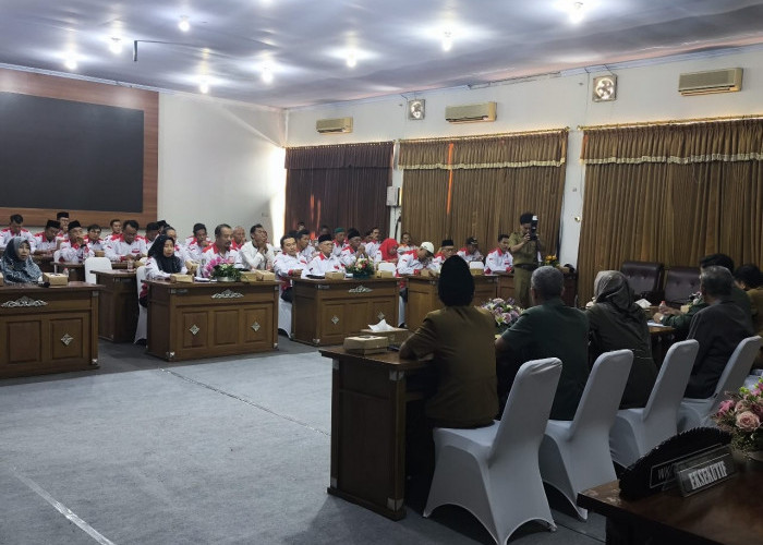 Janji Kenaikan Insentif Belum Cair, Anggota BPD Batang Sampaikan Aspirasi ke DPRD