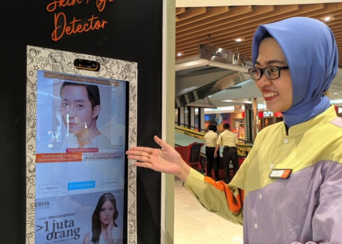 Pameran Erha Ultimate Pekalongan, Ajak Konsumen Cek Kesehatan Kulit dengan Teknologi Skin Age Detector