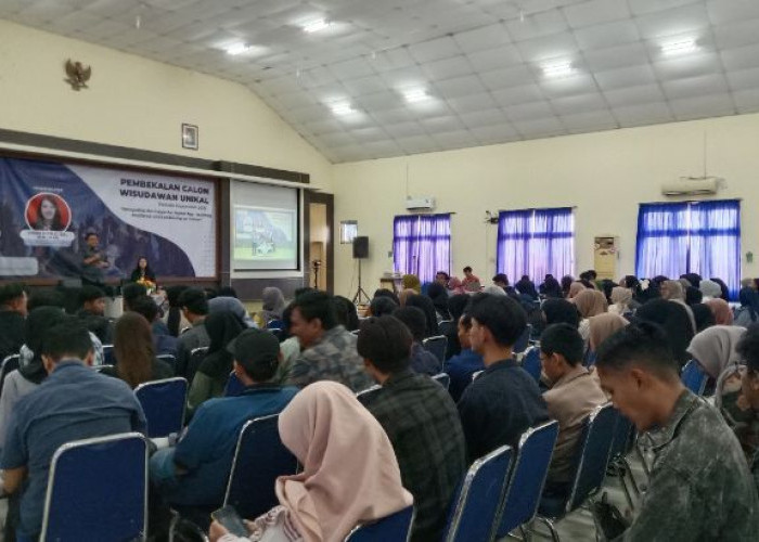 Siap Hadapi Dunia Kerja, Calon Wisudawan Unikal Dapat Pembekalan