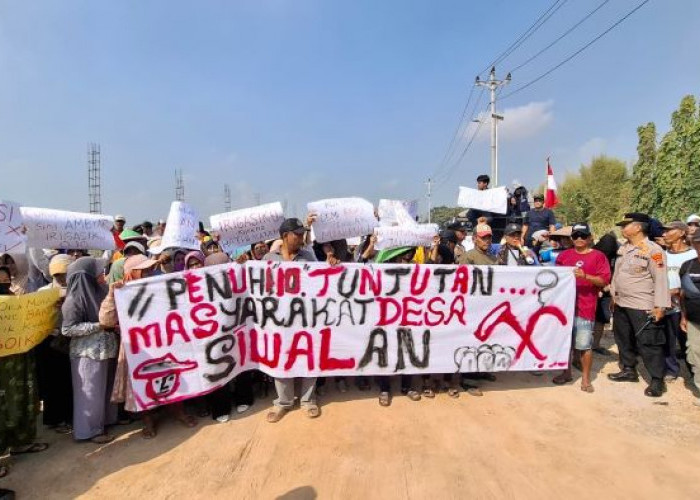 Ratusan Warga Desa Siwalan Geruduk Lokasi Pembangunan Pabrik Tekstil di Pantura Pekalongan, Ini Tuntutannya